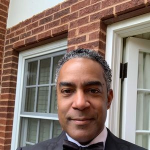 Meet your Posher, Derrick